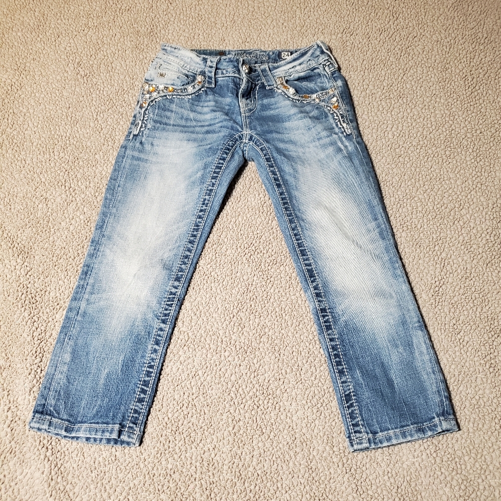 Miss Me Low Rise Embroidered Bling Denim Capri Jeans Y2K women Sz 24